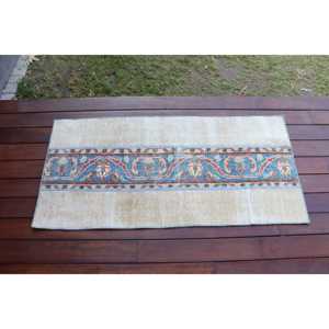 Alfombra Turca de 1.8x3.9 pies, Alfombra Pequeña Vintage, Alfombra de Lana con Diseño Floral Azul - Product Image 1