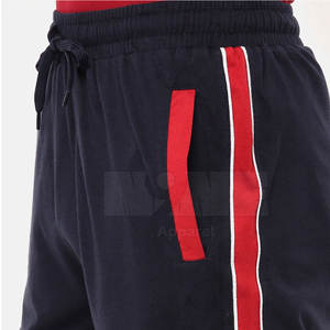 กางเกงขาสั้นลำลองผู้ชายคุณภาพสูงขายดี ผ้าฝ้าย 100% แห้งเร็ว ระบายอากาศได้ดี ออกแบบโลโก้ได้ตามต้องการ เอวกลาง ลายเรียบ - Product Image 6