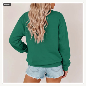 Sudadera navideña verde para mujer con cuello redondo, diseño estampado de gorro de elfo y bastón de caramelo, corte regular, jersey para las fiestas de invierno - Product Image 2