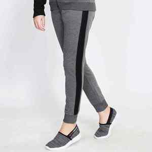 Chándal de mujer de calidad superior de secado rápido para entrenamiento físico Ropa deportiva informal elegante Precio al por mayor con personalizado - Product Image 2
