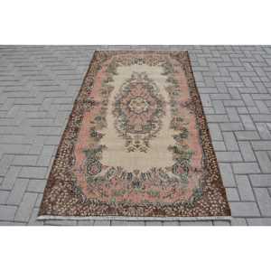 Turkish Area Rug 3.9x6.9 ft (119x209 cm), Vintage <b>Brown</b> Check Rug - Product Image 1