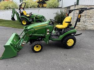 2017 JOHNN DEERE 1025R | Comprar Tractor agrícola bastante usado John Deeres 95cv con cabina - Product Image 2