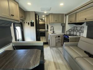 ACHETER Nouvelle caravane de camping 2026 F-o-r-e-s-t R-i-v-e-r F-o-r-e-s-t-e-r L-e 3251D-S-F - Product Image 3