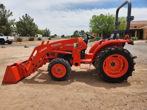 Tracteur agricole compact 4x4 électrique 30 CV avec prise de force, transmission par engrenages et composants moteur et transmission, modèle 2024 pour L2501, à vendre - Product Image 2