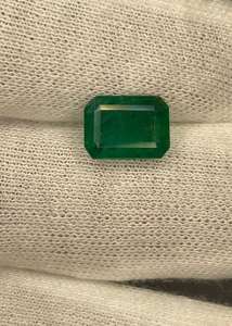 Esmeralda Zambiana Natural Verde Intenso de Primera Calidad, TALLA OCTAGONAL. - Product Image 2