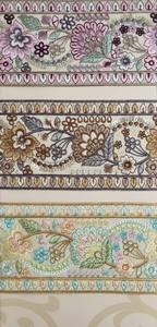 Lacets brodés à la machine sur mesure dans des motifs et des couleurs floraux pour robes de mariée et vêtements et pour la revente. - Product Image 6