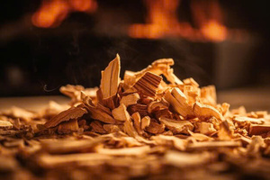 Fournisseur de copeaux de bois dur du Vietnam pour les centrales biomasse et l'industrie manufacturière du papier - Product Image 1