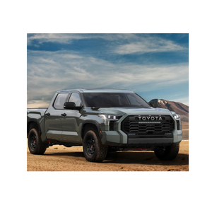 Usado confiable para Toyota Tundra Gran estado con bajo kilometraje Listo para nuevos propietarios Asientos de cuero FWD Interior oscuro Neumáticos R16 - Product Image 1