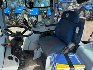 New Holllland T7.230 Tracteurs d'occasion à vendre - Product Image 5