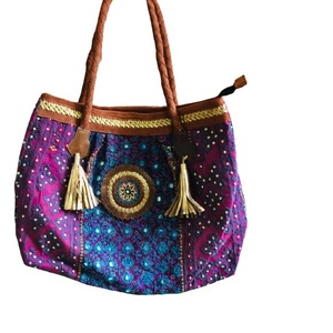 Bolso Banjara Hecho a Mano en India para Mujer, Bolso de Mano de Lujo Vintage con Patrón Geométrico Bordado, Bolso de Compras para la Noche - Product Image 5