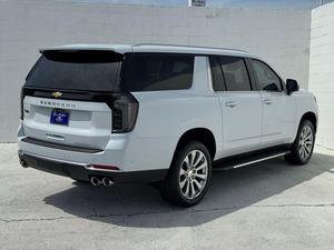 New /USED WHITE 2026 CHE VROLET SUBU RAN LT 360 Rear Camera 31-40T Load Capacity Emission Diesel /GAS Automatic AFFORDABLE PRICE - Product Image 6