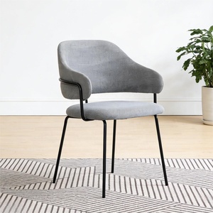 <span class=keywords><strong>Chaise</strong></span> de salle à manger nordique rembourrée en tissu avec dossier en forme de baril, accoudoirs et pieds en métal pour la maison, la cuisine et le salon - Product Image 5