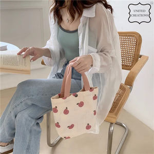 Vente en gros de sacs fourre-tout en toile imprimée de qualité supérieure en toile recyclée avec motif imprimé sac à main réutilisable avec logo personnalisable - Product Image 4