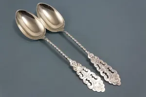 Cuchillo y Tenedor para Queso de Acero Inoxidable con Diseño Antiguo, Cubiertos Ecológicos para Cortar Queso, Decoración de Bodas, Mango de Madera Grabado - Product Image 5