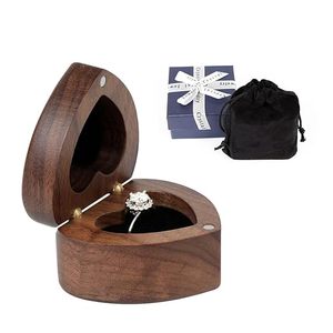 Petite boîte à bagues en bois recyclable Finition en bois vintage Options de gravure personnalisées pour le stockage de bijoux pour femmes - Product Image 1