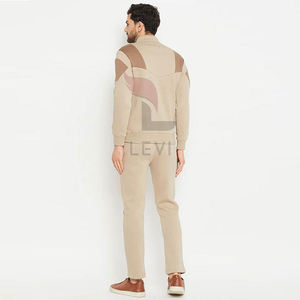 Chándal de hombre de última colección fabricado profesionalmente, chándal de hombre con diseño de logotipo personalizado en color sólido - Product Image 2