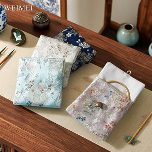 WEIMEI Sac cadeau brodé de style chinois vintage en brocart, sacs de rangement pour bijoux fins et broches, en tissu haut de gamme, faits à la main - Product Image 3