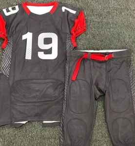 Uniforme de fútbol americano personalizado de alta calidad unisex conjuntos de manga corta con características transpirables de talla grande y logotipo personalizado - Product Image 1