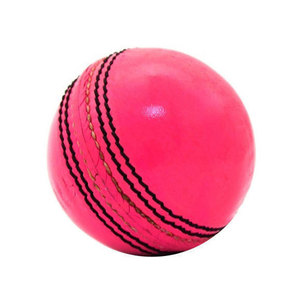 Balle de cricket écologique au design optimal, avec couleur et logo personnalisables, haute qualité, tailles sur mesure, fabriquée au Pakistan - Product Image 6