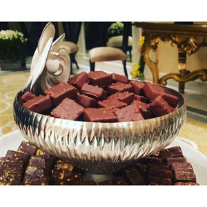 Bol à chocolat décoratif de table de conception classique affichage de Dessert et bol de bonbons bol à chocolat rond en métal fait main écologique - Product Image 5