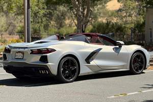 Chevrolet Corvette Stingray Cabriolet 2022 (VOITURES D'OCCASION À VENDRE) - Product Image 2