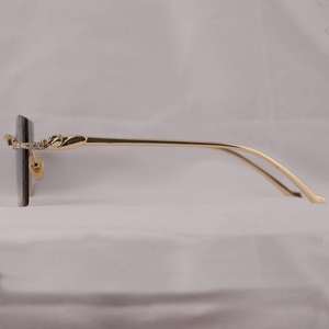 Dernières lunettes de soleil de créateur unisexes, lunettes de vue serties de diamants en moissanite, dégradé, monture complète, confortables, papillon, pour un usage quotidien - Product Image 4