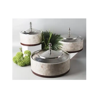 Moderner Metall-Hotpot mit Silber-Glanz-Finish, Handgefertigter Designer-Speisenwärmer, Beste Qualität, Tischmodell, Großhandel, Vorrätig
