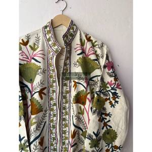 Vente en gros de manteau de coton brodé ouzbek manteau unisexe d'hiver fait à la main manteau d'hiver et de printemps sans fermeture - Product Image 3