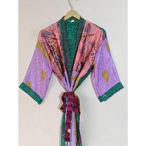 Vacances Soie Kimono Robe pour Femmes Indien Soie Sari Kimono Robe De Nuit Robe Soie Peignoir Vêtements De Nuit Ouvert Kimono Avec Ceinture - Product Image 3