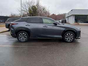 AUTHENTIQUE VÉHICULE D'OCCASION 2024 Lexus RX 450e SUV - Product Image 6