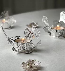 Candelabro de Metal Moderno, Diseño Minimalista y Elegante que Complementa el Estilo Interior Contemporáneo sin Esfuerzo - Product Image 1