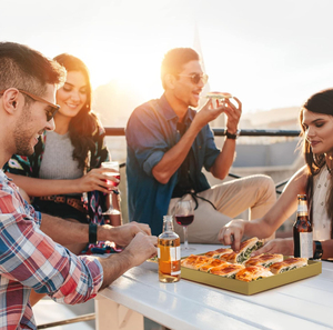 Boîte à pain modèle cube en acrylique personnalisée polyvalente de qualité supérieure avec base élégante en bois acrylique élégante pour votre cuisine - Product Image 4