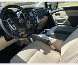 Nissan Titan XD 4X4 2017 Económico con Volante a la Izquierda/Derecha - Product Image 5