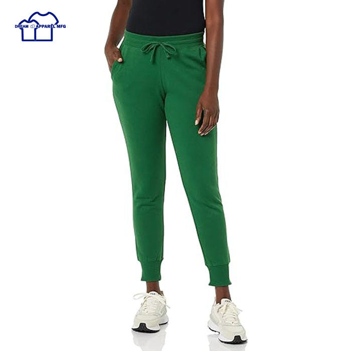 สีเขียวเข้ม