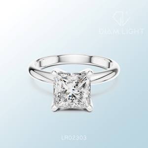 Anillo solitario de princesa premium vs claridad plus color F certificado por IGI hecho a medida, anillos de joyería fina elaborados con elegancia - Product Image 1