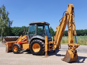 Retroexcavadora Kubota 580 Super de Alto Rendimiento en Buenas Condiciones, Disponible para Compra Inmediata, Mejor Precio, Entrega Rápida - Product Image 3