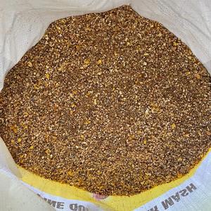 Comida de canola de grado alimenticio en bolsas de 25kg para alimentación de caballos, perros y peces-Entrega rápida - Product Image 3