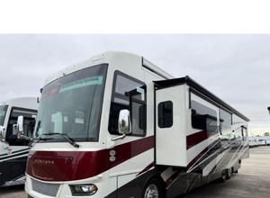 รถบ้านมอเตอร์โฮมอลูมิเนียมดีเซล Ventana 4037 Class A รุ่นปี 2026 กำลังเป็นที่นิยม พร้อมสไลด์ 3 ช่อง รองรับผู้โดยสาร 4-6 คน น้ำหนัก 35,600 ปอนด์ - Product Image 1