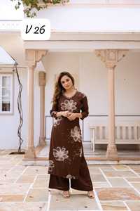 Rayón Kurti alemán de calidad de exportación india de diseño moderno con pantalón y Dupatta con trabajo impreso mujer moda compras en línea India - Product Image 4