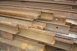 Déchets de fer ferroviaire, section de rail en acier, barres d'armature, poutre en acier, rail usagé, Ankara 50kg pour la construction et le recyclage - Product Image 2