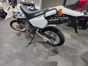 Ventes Authentiques 2026 Suzuki DR650S Dual-Sport Nouvelles Motocyclettes avec Garantie de 3 Ans Origine US Support Personnalisé - Product Image 6