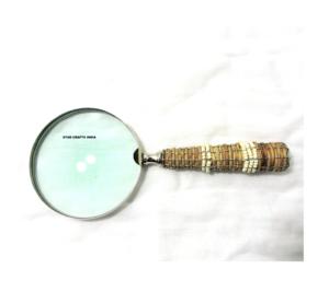 Cadre en laiton à loupe ronde en verre avec corne en bois et poignée en os en résine fabriqué par STAR CRAFTS INDIA - Product Image 1