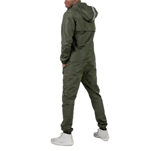 Sweat à capuche coupe-vent décontracté du fabricant personnalisé avec short Ensemble de survêtement coupe-vent deux pièces logo personnalisé 2026 - Product Image 5