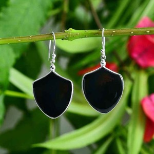 Top Demanded Black <b>Onyx</b> Shield <b>Earrings</b> Perfect for Everyday Wear or Parties and Special Occasions Use Available at Good Price - Product Image 3