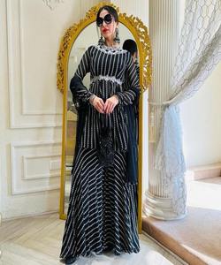 Fabuleux Crape/Creepe Soie/Coton/Lin Yukata Party Wear avec travail de pierre luxueux et détails Zari - Product Image 5