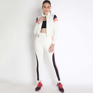 Vente en gros de vêtements pour femmes dernier design survêtement personnalisé survêtement pour femmes ensemble 2 pièces pantalon cargo à jambes larges et sweat à capuche - Product Image 3