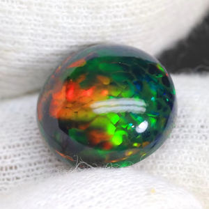 อัญมณีโอปอลสีดำของชาวเอธิโอเปียที่งดงามทรงกลมทรงหลวมรวงผึ้งสีรุ้งฉูดฉาดเอธิโอเปียนโอปอลทรงหลังเบี้ยสีดำ - Product Image 5