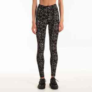 เลกกิ้งคอลเลคชั่นใหม่ล่าสุด เอวสูง ระบายอากาศ แห้งเร็ว พิมพ์ลายแบบซับลิเมชั่น สำหรับผู้หญิง สไตล์ลำลอง ตะเข็บอย่างดี ราคาขายส่ง - Product Image 1