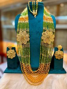 Collier en plaqué or vintage de Dubaï pour femmes, perle classique en zircon et diamant sur chaîne en alliage, cadeau d'anniversaire de mariage. - Product Image 4