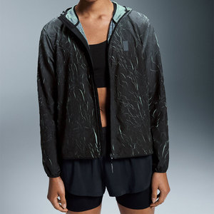 Chaqueta cortavientos Softshell personalizable para mujer, resistente al viento, duradera, tiras reflectantes, OEM/ODM disponible - Product Image 3